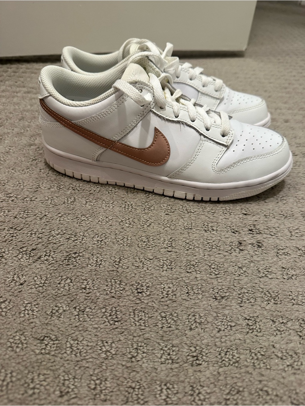 Women's Nike Dunk Low GS "White / Metallic
Red Bronze"